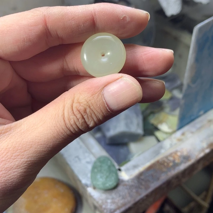 未镶嵌和田玉珠宝半成品