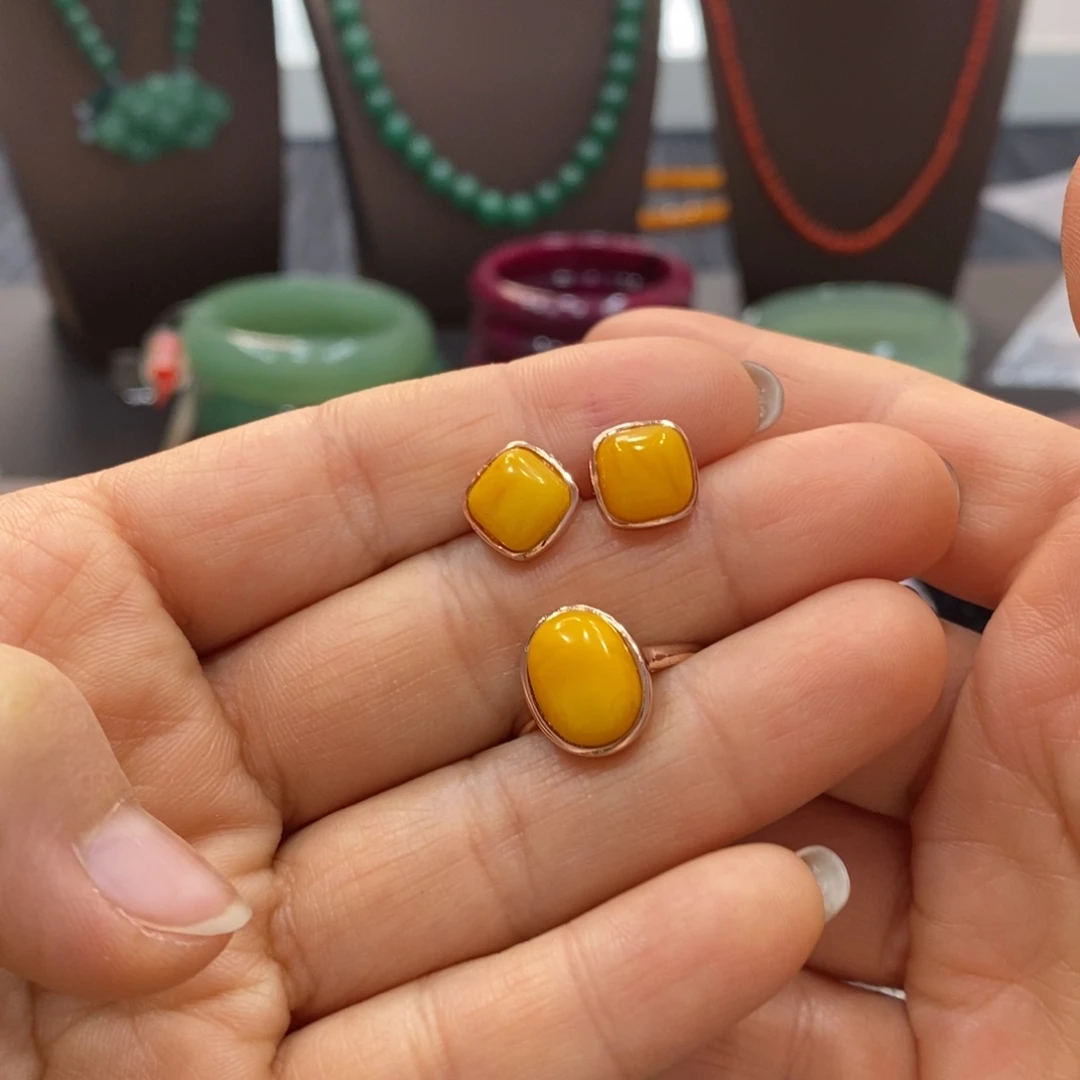 蜜蜡未镶嵌颈饰福利