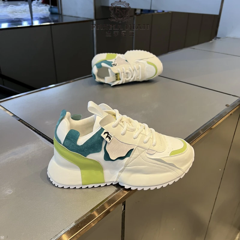 法莎尼亚时尚男鞋轻奢高级感潮鞋舒适软底港风内增高休闲鞋男款