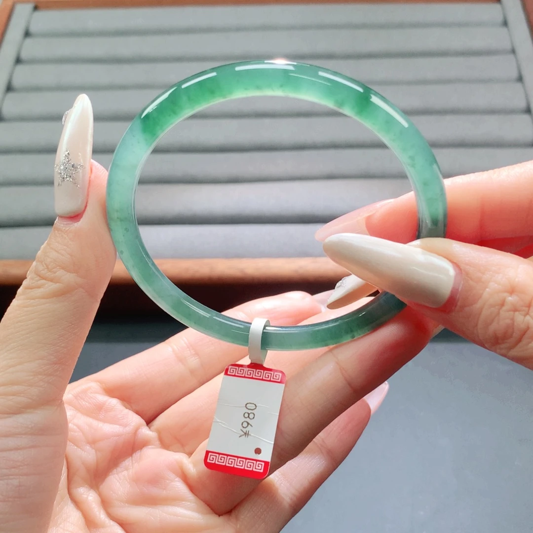 翡翠未镶嵌手镯天然