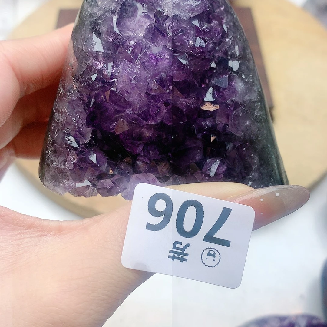 紫晶大型摆件（非配饰）未镶嵌锅*灰