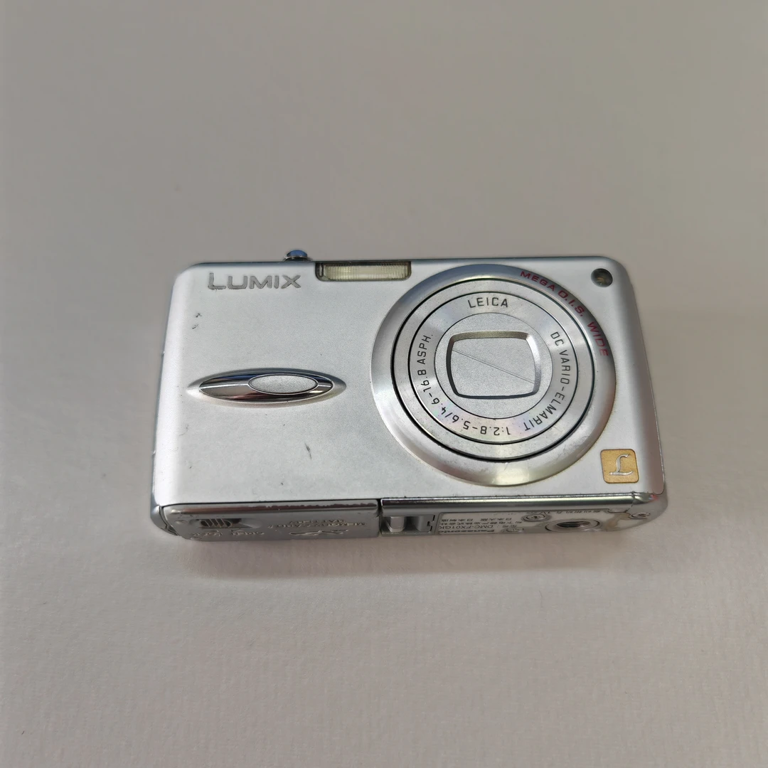 9新 Panasonic/松下 DMC-FX01 相机 复古氛围 徕卡镜头 学生平价
