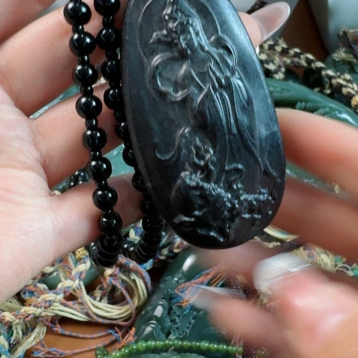 和田玉挂件未镶嵌