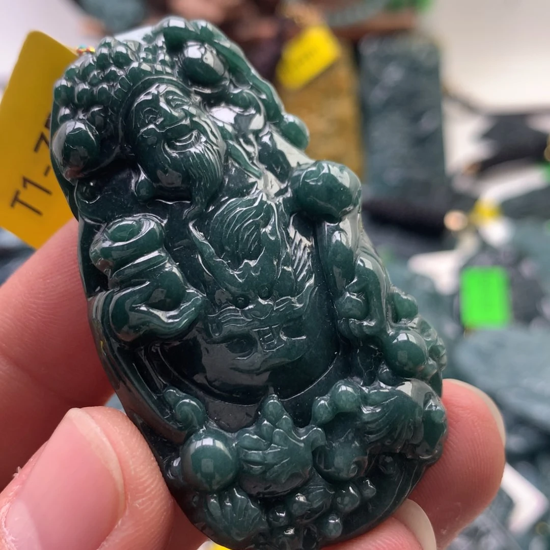 颈饰未镶嵌翡翠财神