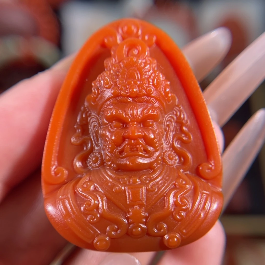 未镶嵌不动明王39.6*31南红玛瑙