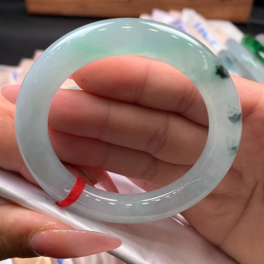 翡翠未镶嵌手镯51.7圆条