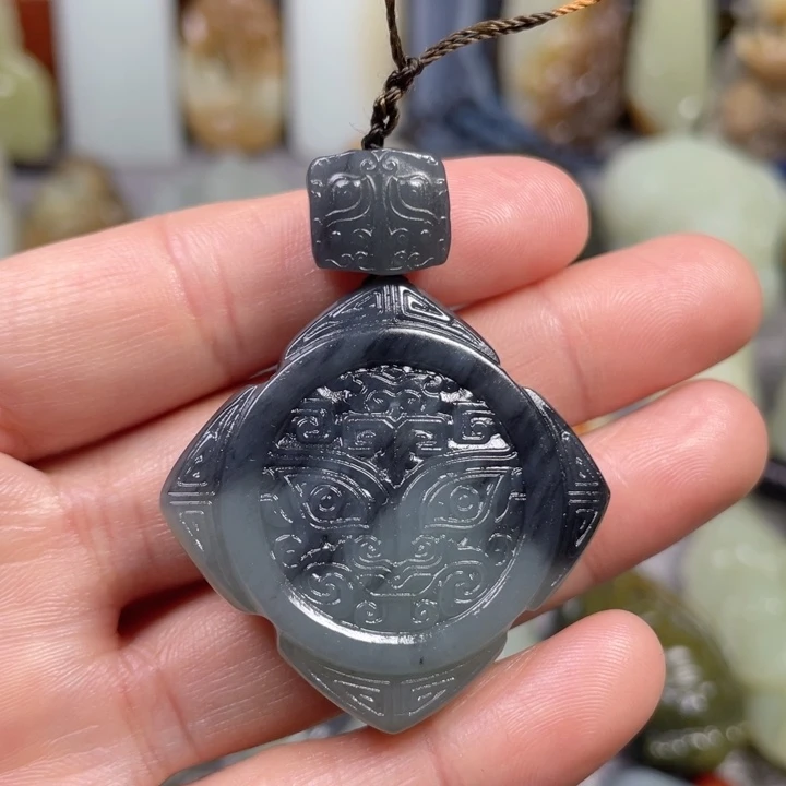 和田玉未镶嵌挂件