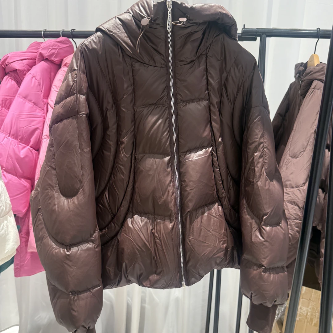 新款短款羽绒服时尚