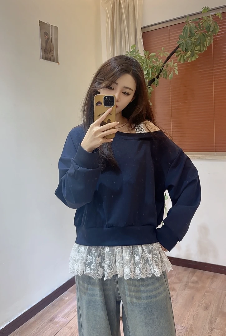 漏肩蕾丝拼接卫衣长袖百搭宽松早秋设计感