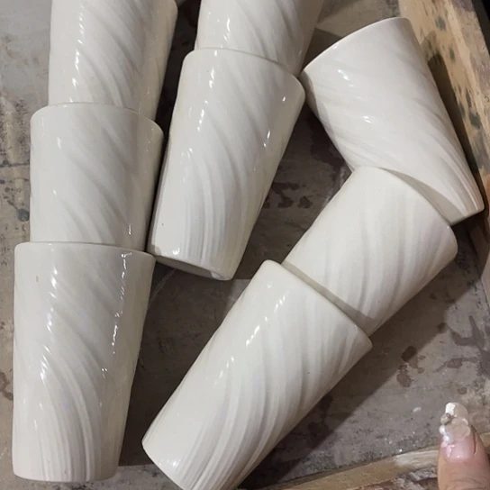 多肉绿植陶瓷花盆9.9包邮，有孔