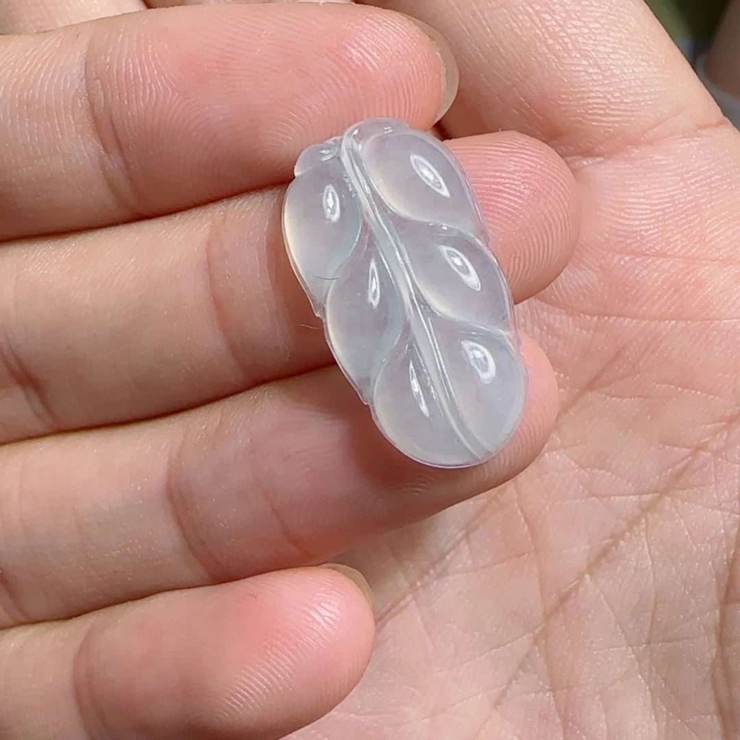 翡翠未镶嵌颈饰金枝玉叶