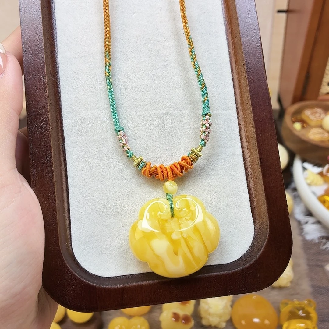 蜜蜡未镶嵌吊坠(赠链)焦皮