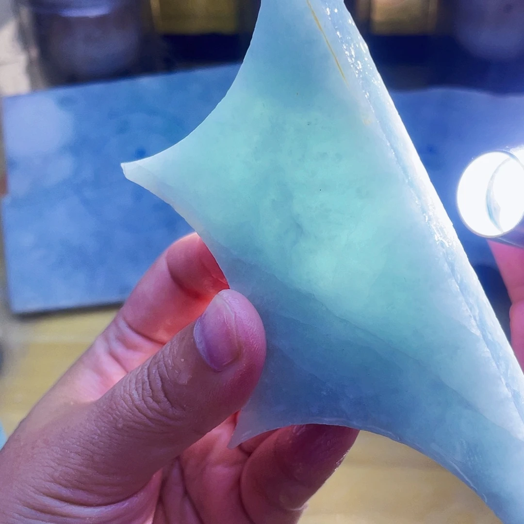 翡翠未镶嵌颈饰毛料34