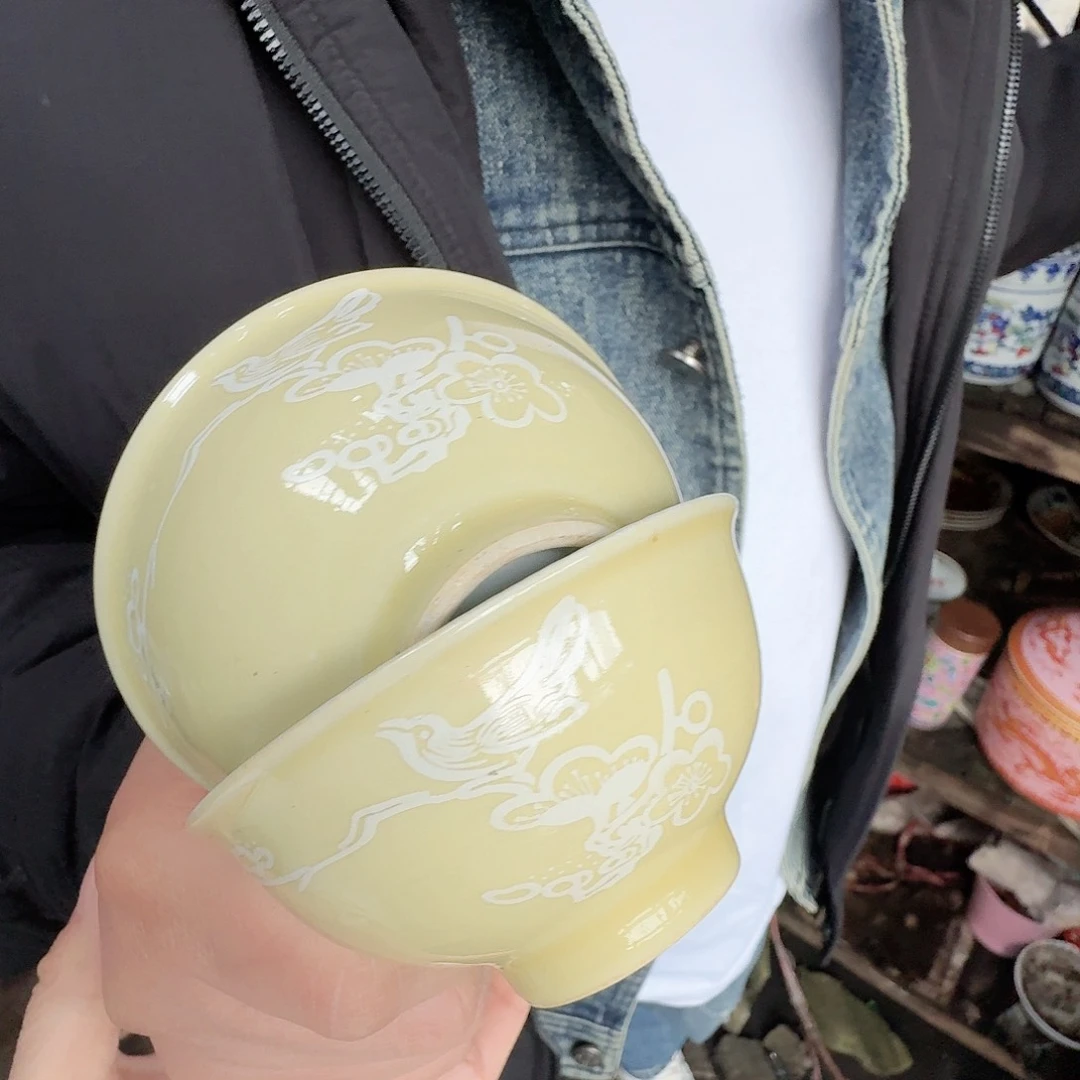 摆件景德镇高温陶瓷黄釉喜上眉梢对杯