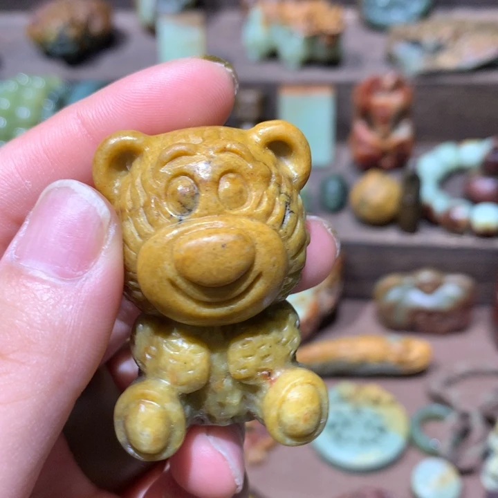 岫岩河磨玉（透闪石质玉）未镶嵌把件