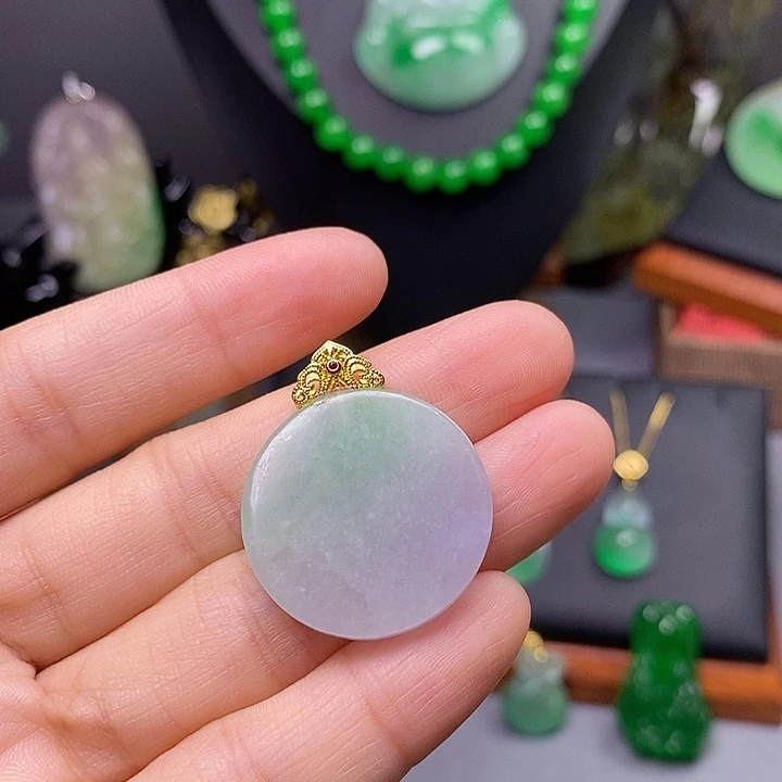 吊坠(赠链)未镶嵌翡翠