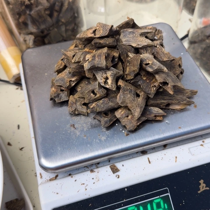 山***逢沉香碎屑沉香张勺子高油块料100克