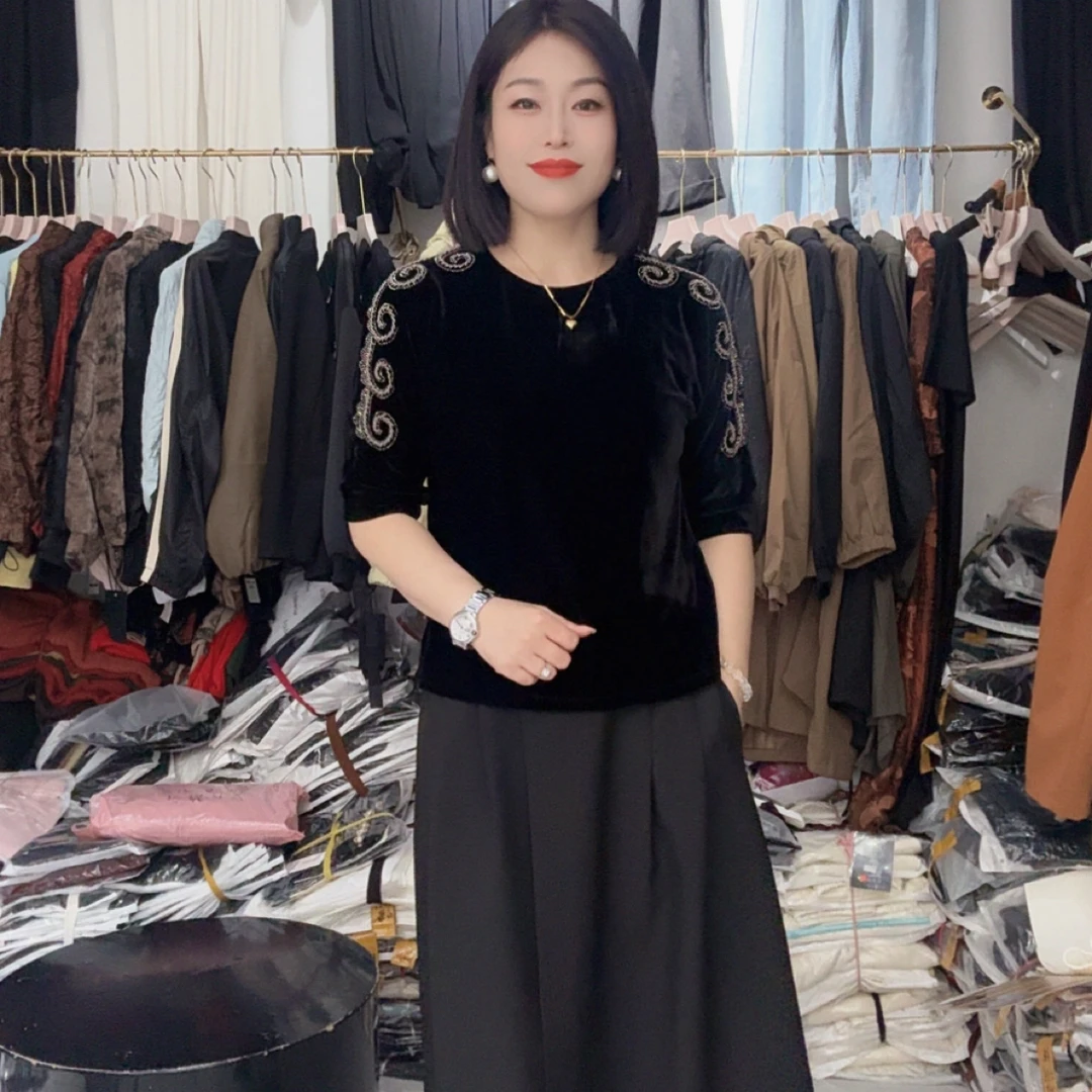 7245早秋新时尚潮流百搭重工串珠中袖丝绒上衣