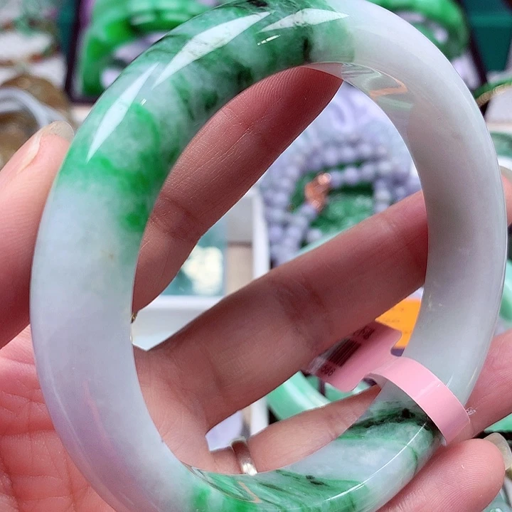 翡翠未镶嵌手镯翡翠