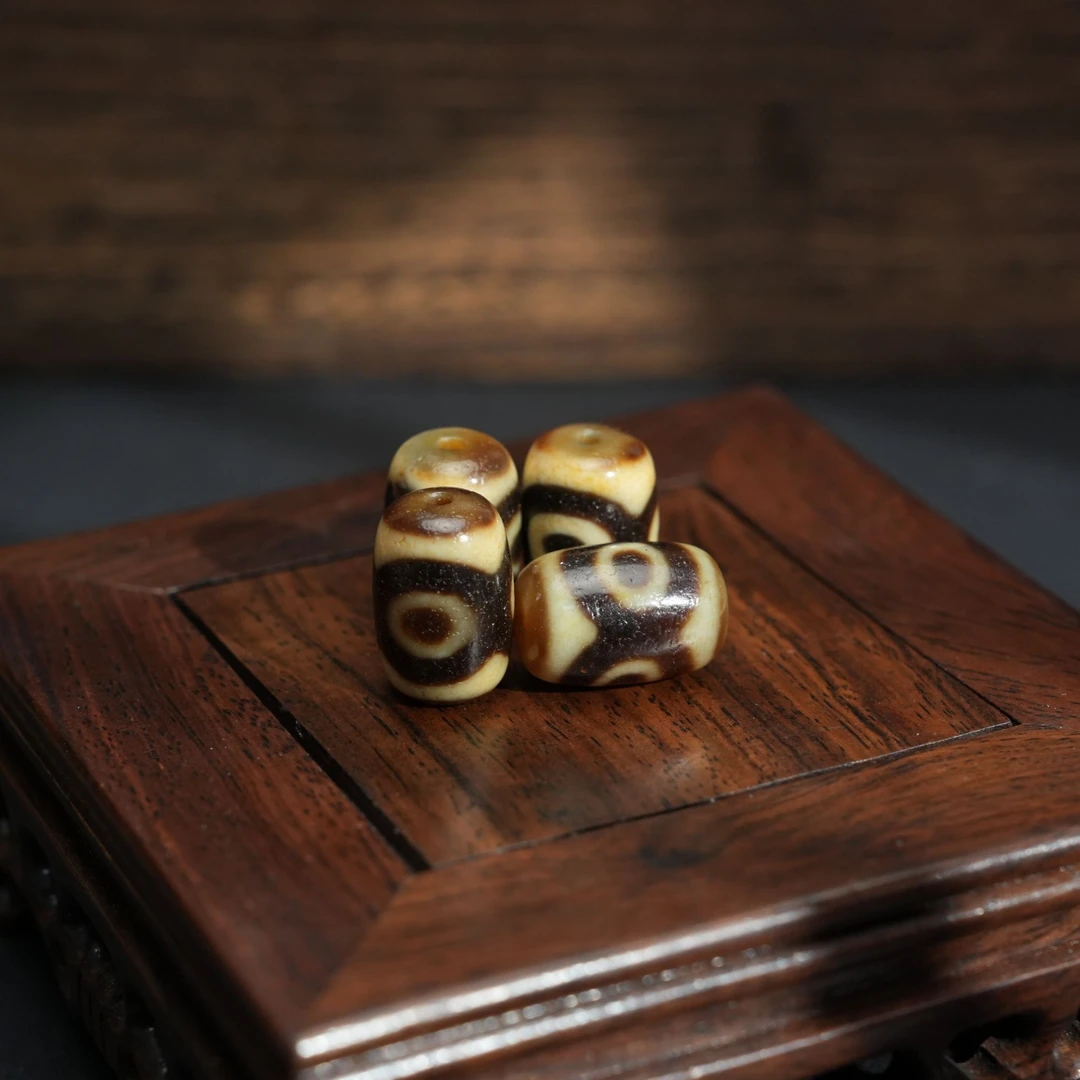 老徐的珠宝店| FZ莲花三玛瑙吊坠 天珠 多样性发一个