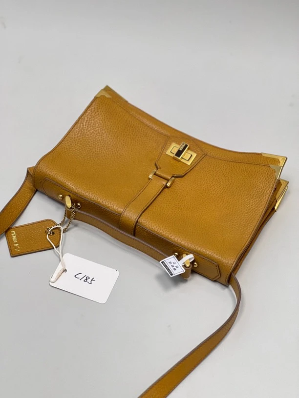 95新 FENDI/芬迪 夏七中古/fendi单肩包c185