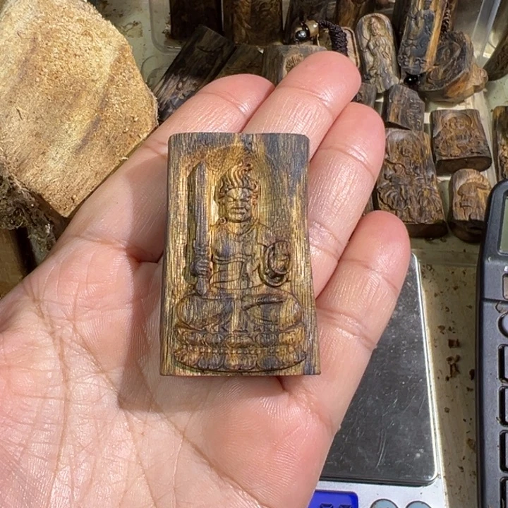 沉香吊坠白棋楠沉香雕刻牌7.6克