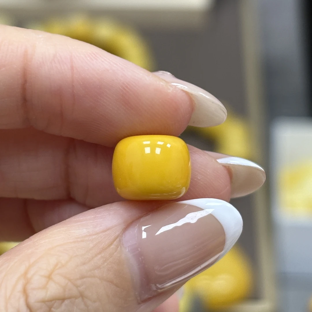 10.5*8.5mm 小妖珠宝天然原矿琥珀蜜蜡