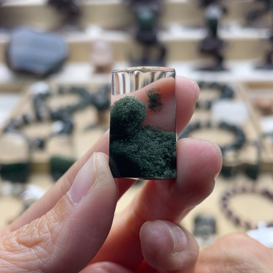 颈饰未镶嵌水晶绿幽灵吊坠