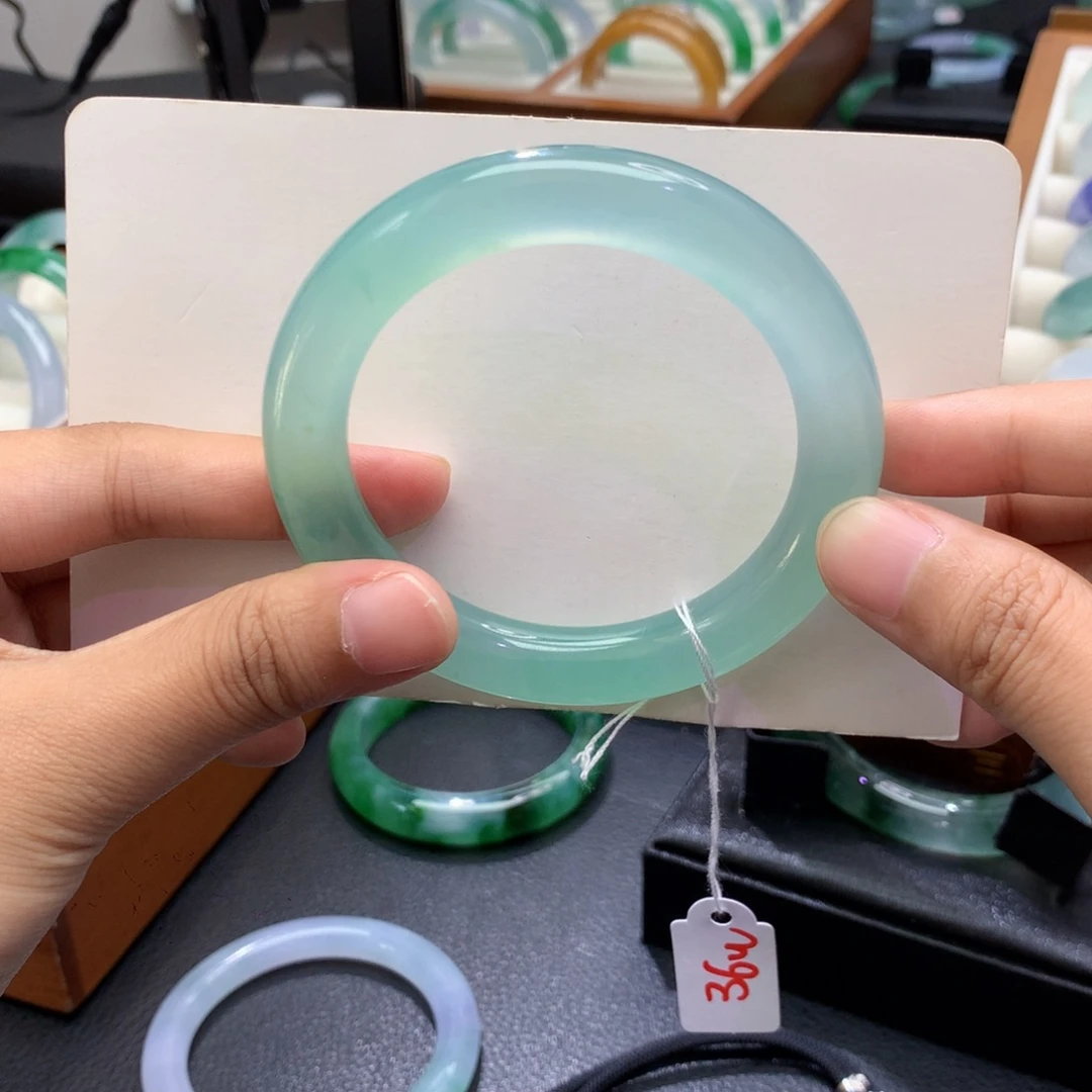未镶嵌手镯翡翠圆条