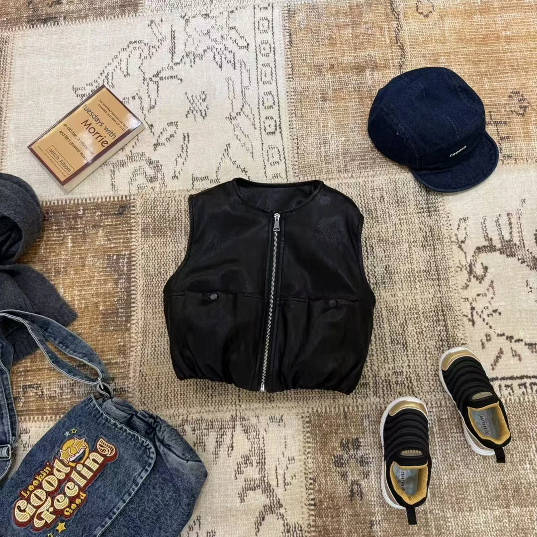 儿童秋冬简约百搭大口袋加毛皮马甲H2744