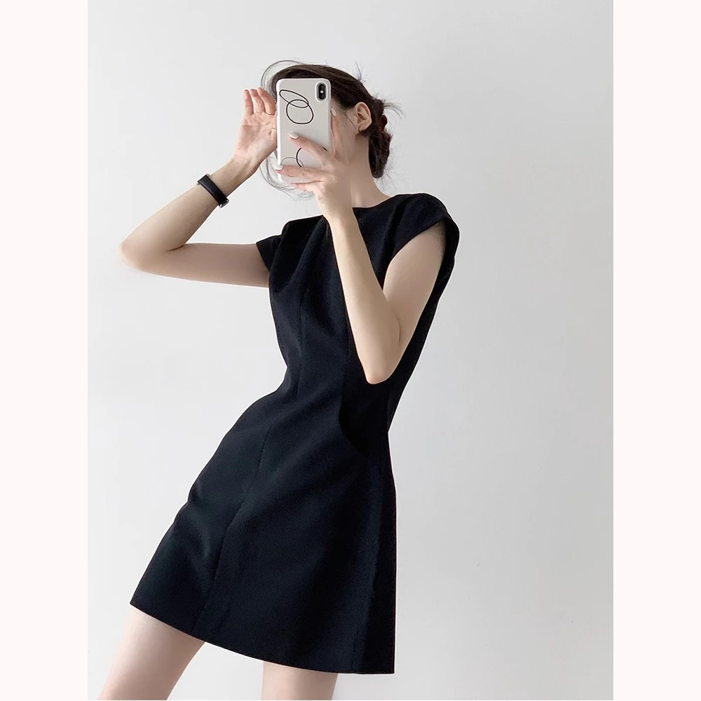 黑色短袖连衣裙女2025夏气质收腰显瘦立裁小个子圆领短裙子小黑裙