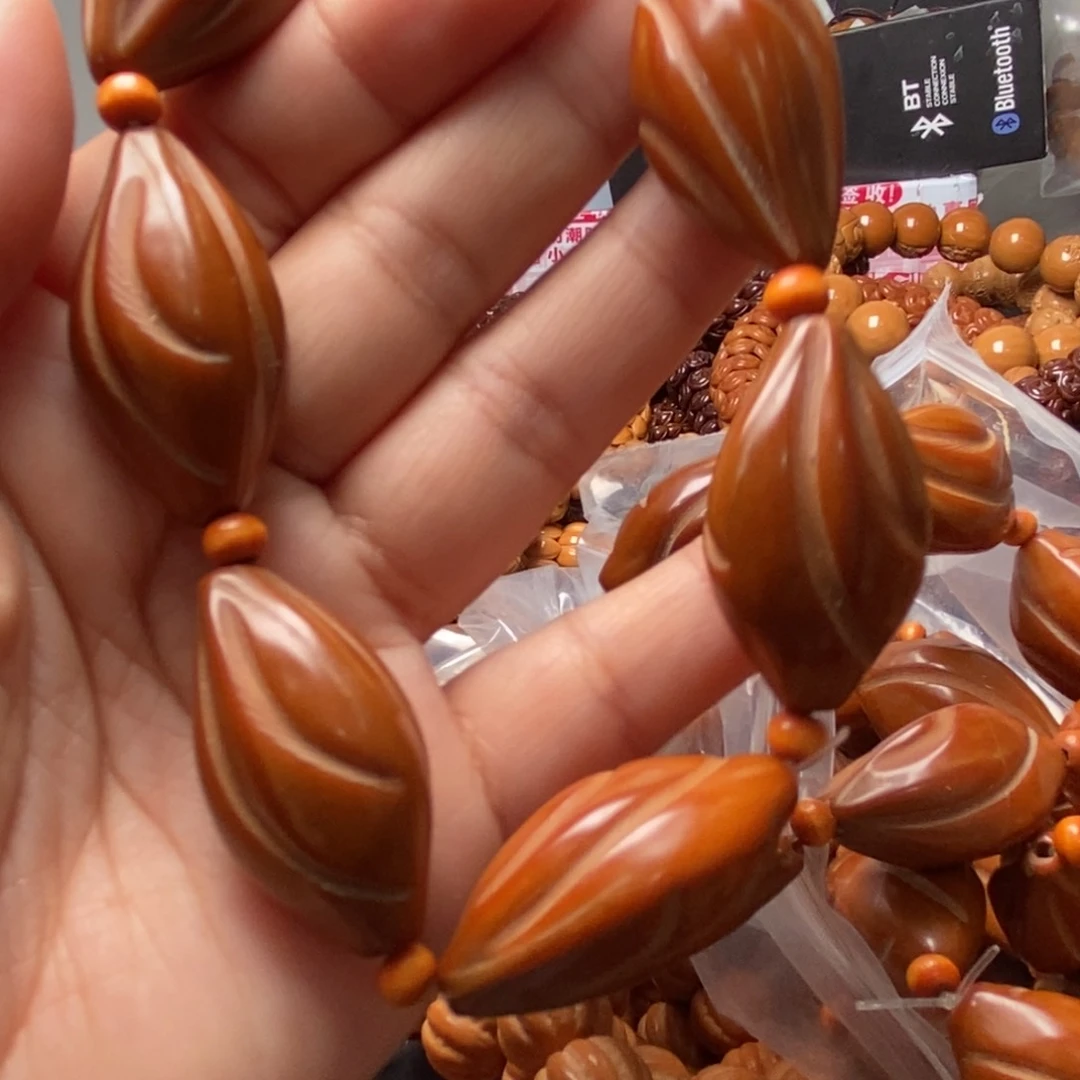 猴头核桃吊坠橄榄