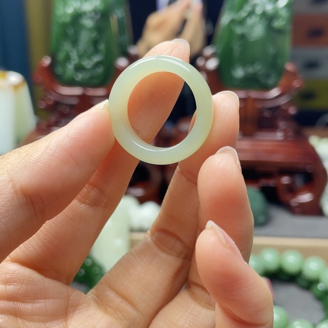 和田玉戒指未镶嵌