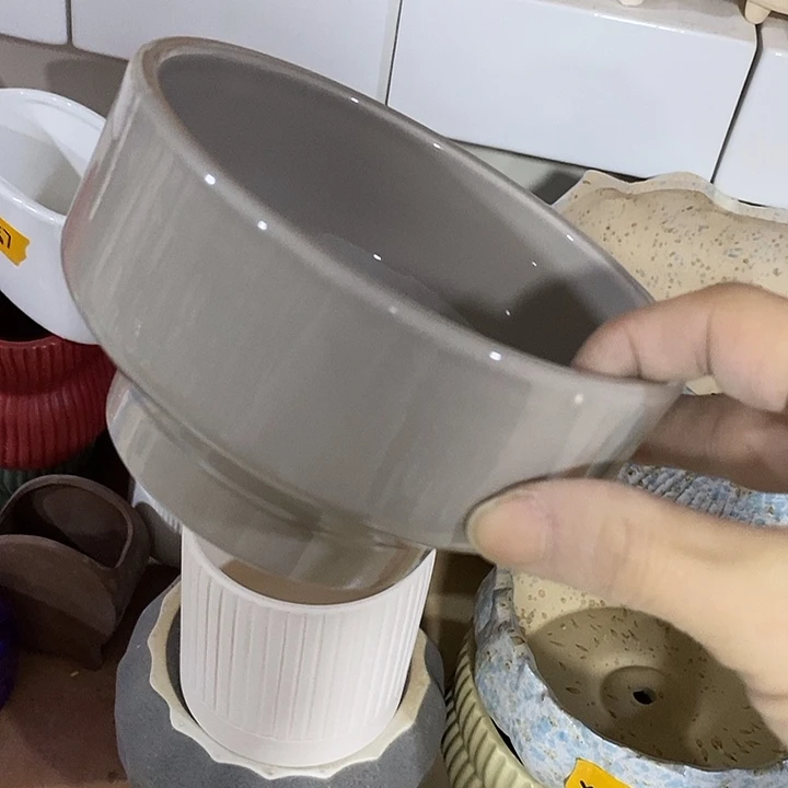 陶盆有孔 瑕疵针孔漏釉介意勿拍外口 13外高8