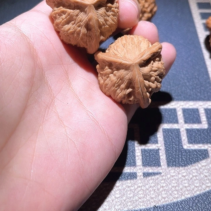 把件文玩核桃追***?唐三角