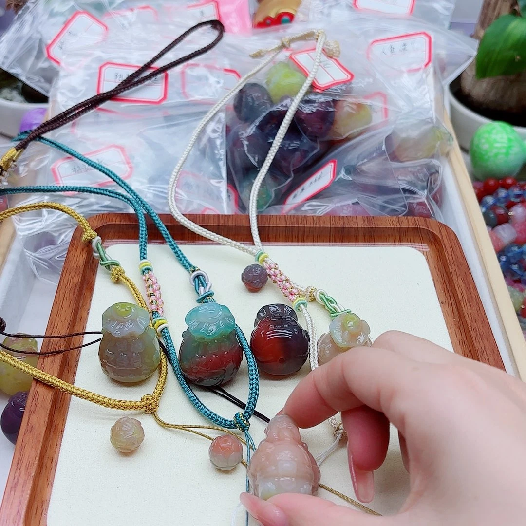 ****善玛瑙/玉髓未镶嵌手链盐源5