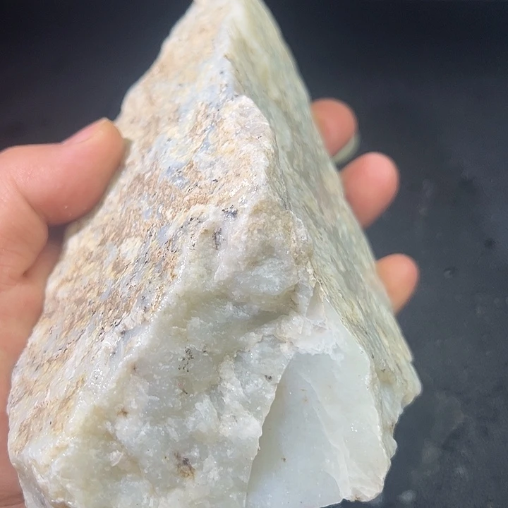 和田玉（糖玉）未镶嵌车挂