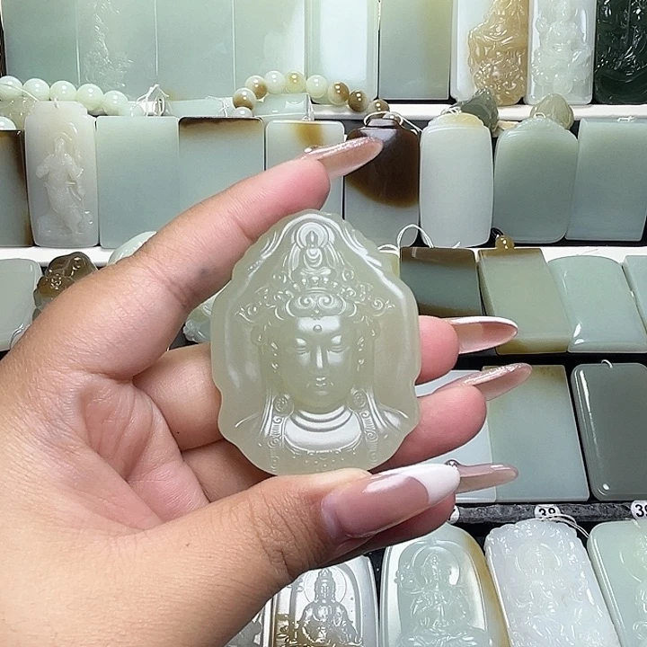 颈饰未镶嵌和田玉