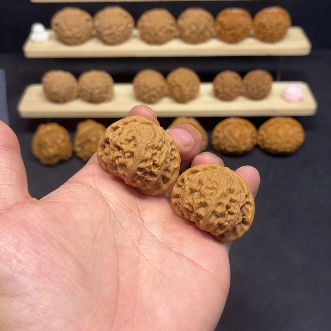 文玩核桃把件39+宫灯