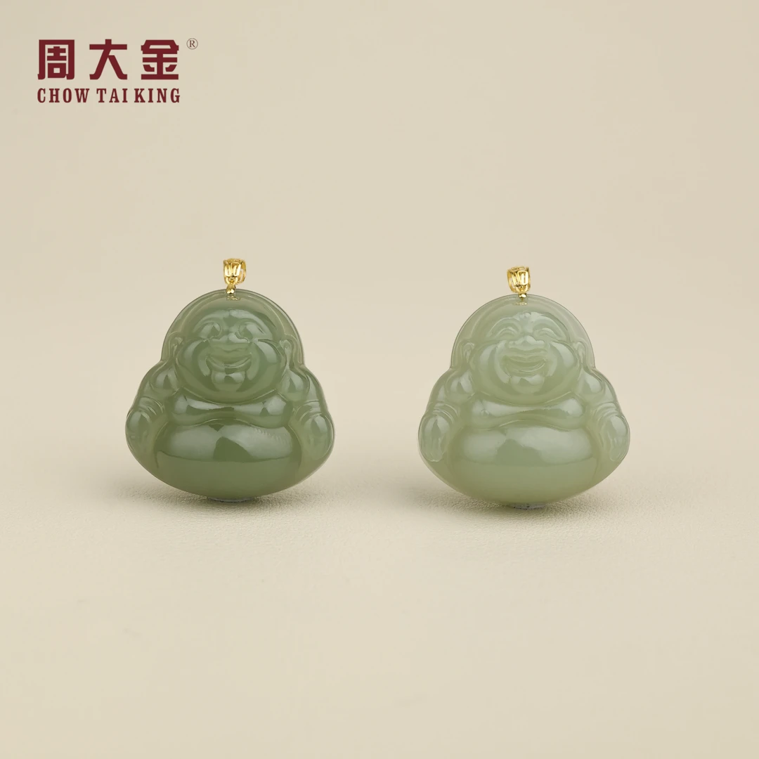 【周大金玉石】18K金和田玉湖水绿佛公吊坠-D11370-菲