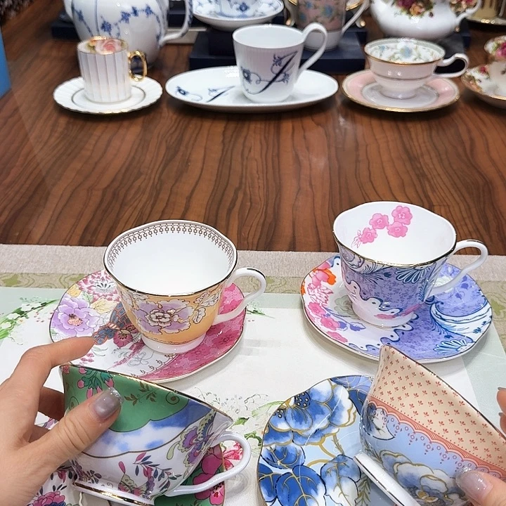 瓷片杯子杯子杯子杯子水杯杯子