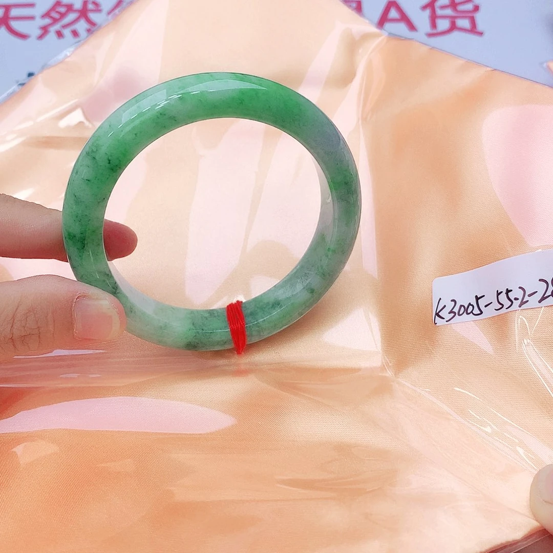 翡翠未镶嵌手镯我