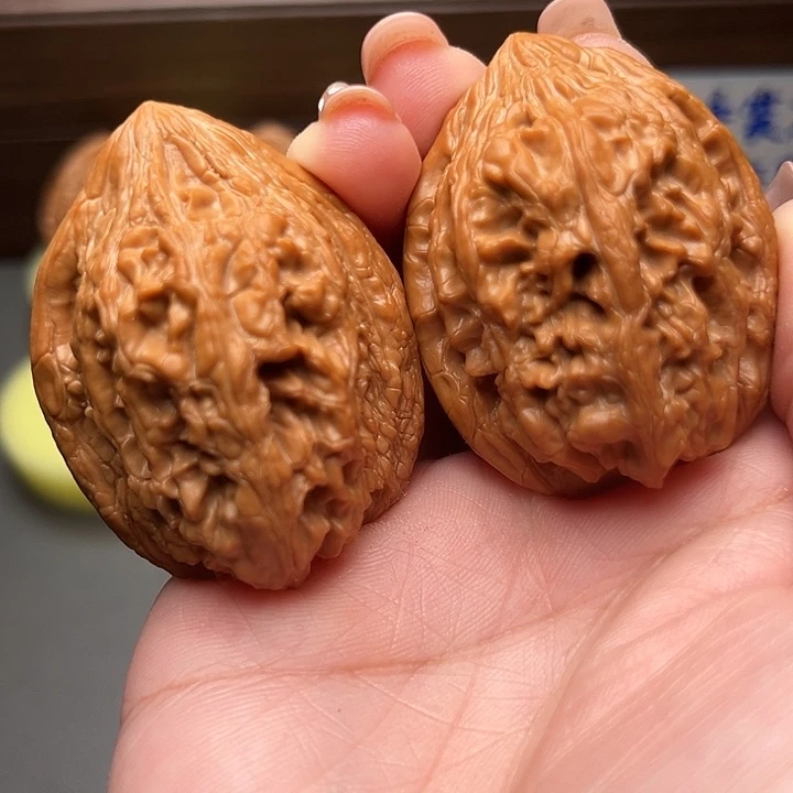 c***n吊坠文玩核桃大沽石40全