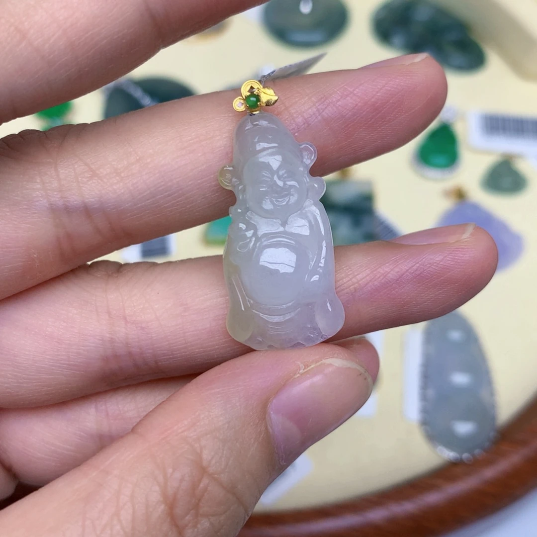 颈饰18K金镶嵌翡翠