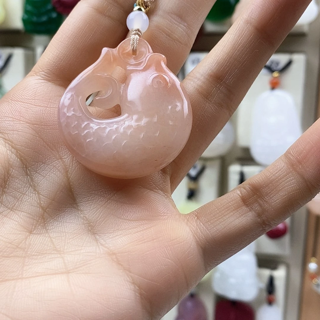 宫***r颈饰未镶嵌石英质玉