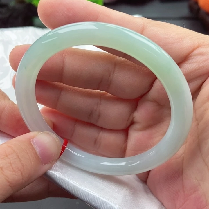 未镶嵌手镯翡翠57圈口