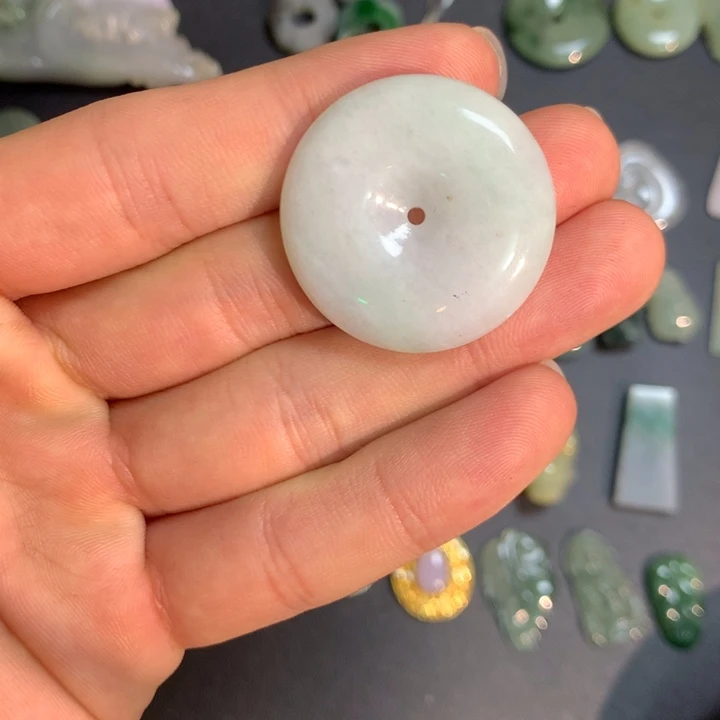 翡翠裸石翡翠首饰