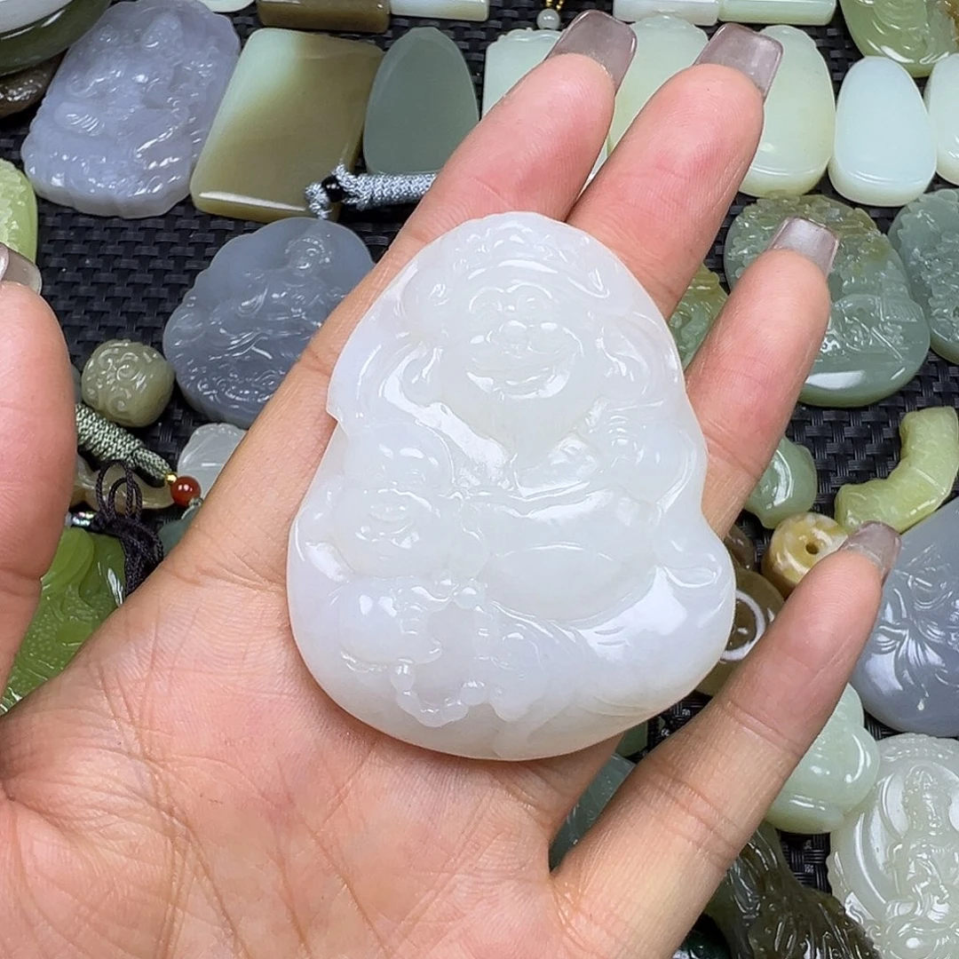 和田玉未镶嵌颈饰卡56