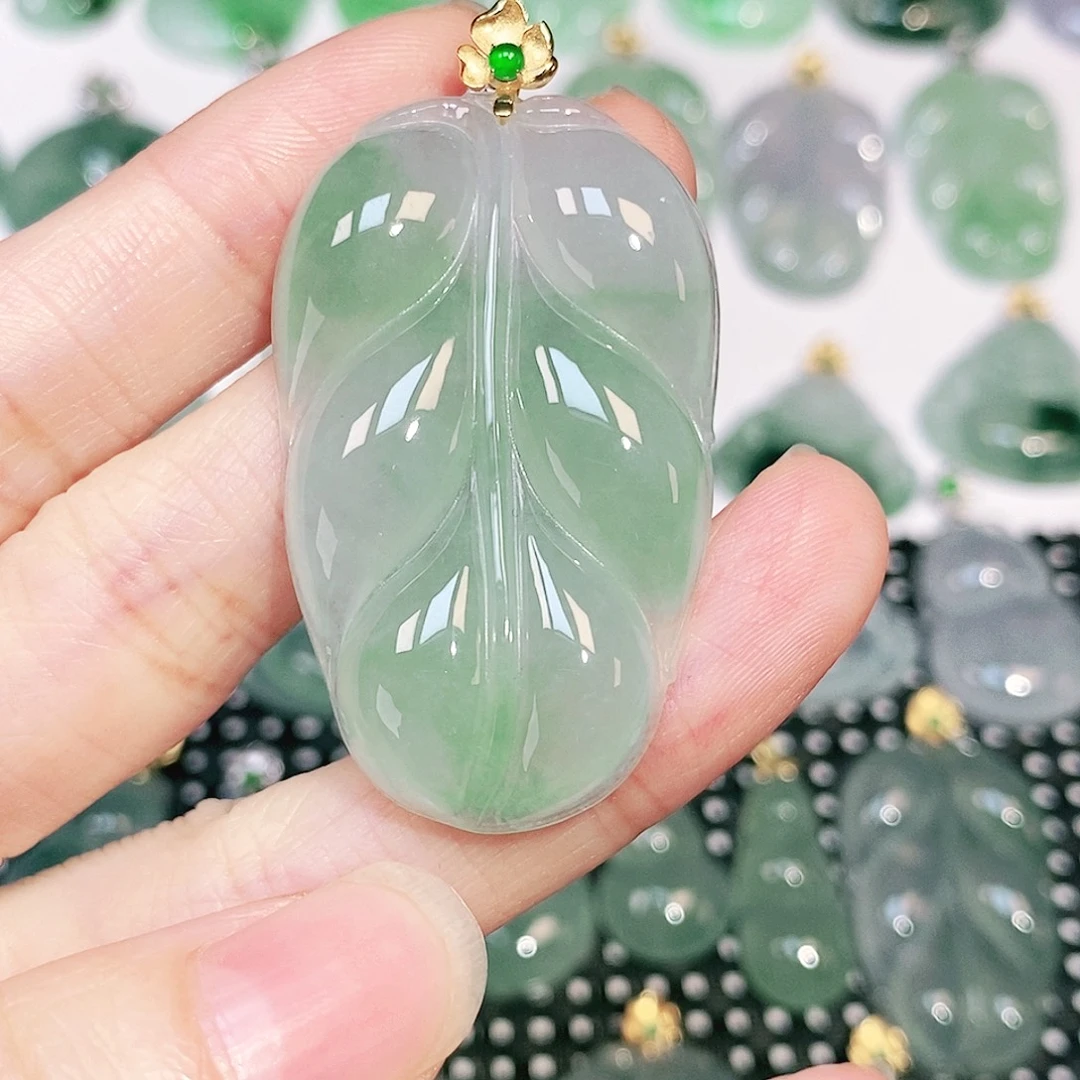 吊坠(不含链)18K金镶嵌翡翠