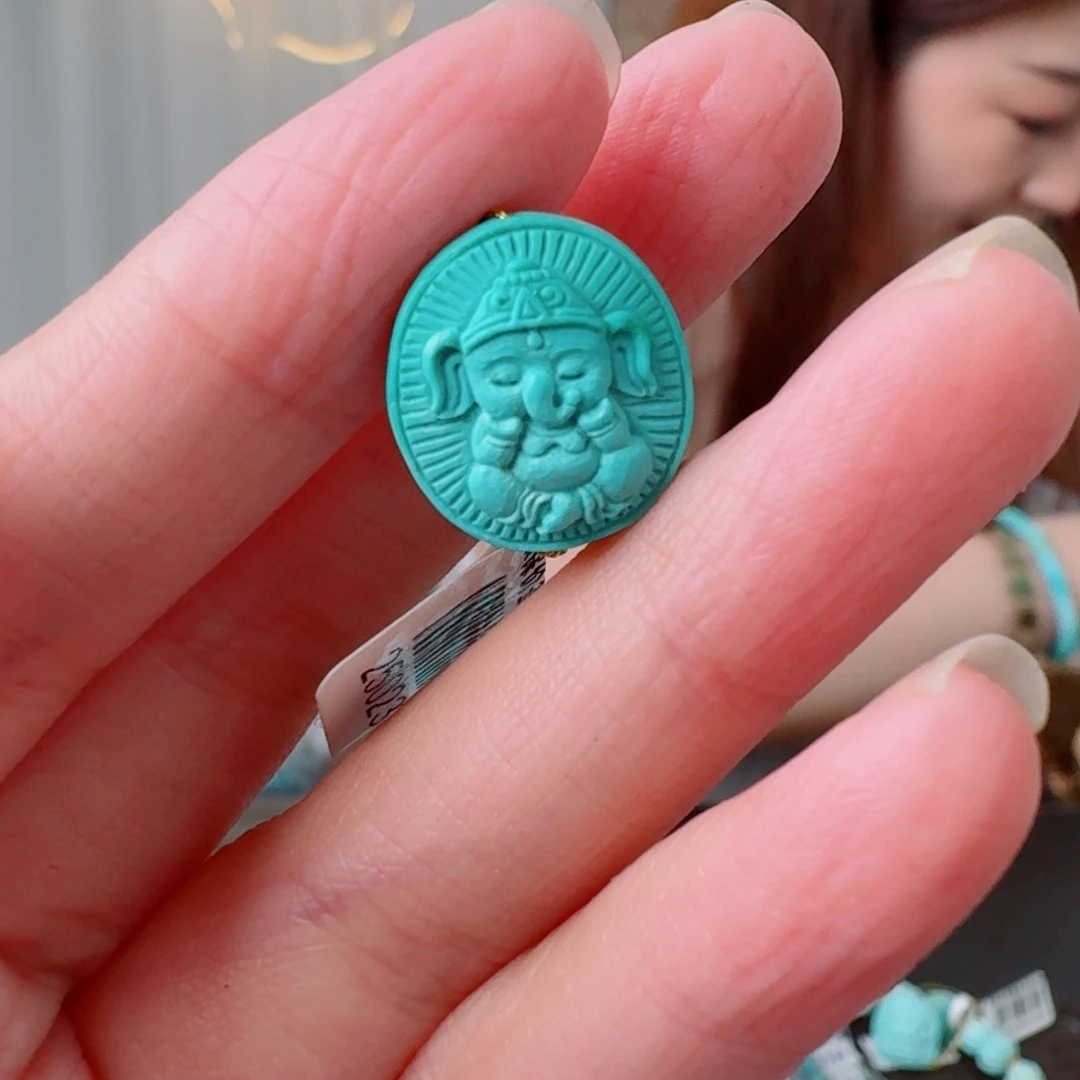 未镶嵌绿松石珠宝奇石